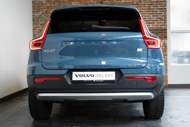 Volvo XC40 T4 Recharge Inscription | Panoramadak | 360° Parkeercamera | Parkeersensoren voor + achter | Navigatie | Stoelverwarming | Navigatie | Lichtmetalen velgen | BLIS | Adaptive Cruise Control | Dealeronderhouden