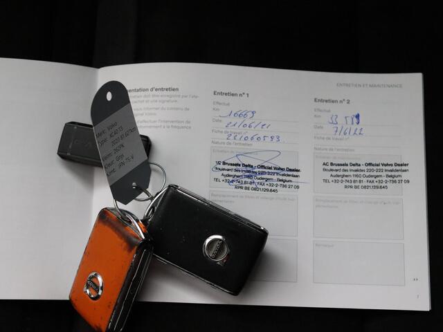 Volvo XC40 1.5 T5 Recharge R-Design UNIEK | Trekhaak | Panoramadak | 360° Camera | Zeer Compleet!!