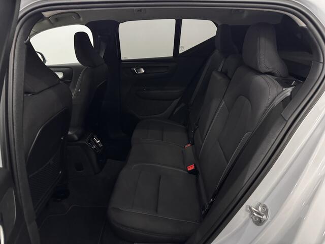 Volvo XC40 1.5 T4 Recharge Inscription Expression Camera, Navi, Keyless start, Cruise control adaptief, Elektrische achterklep, Lichtmetalen velgen