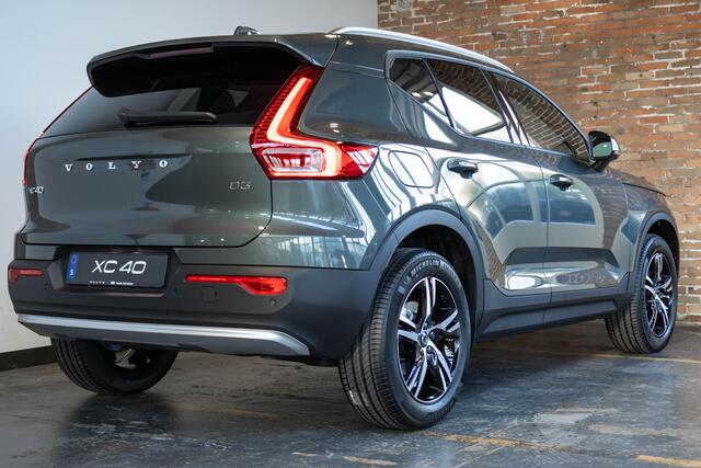 Volvo XC40 2.0 B3 Business Edition | Adaptieve Cruise Control | Pilot Assist | Stoel/Stuurwielverwarming | Harman Kardon Premium Audio | Extra Getint Glas | Google Infotainment | 18" Lichtmetalen Velgen |