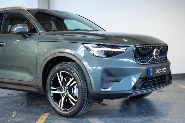 Volvo XC40 2.0 B3 Business Edition | Adaptieve Cruise Control | Pilot Assist | Stoel/Stuurwielverwarming | Harman Kardon Premium Audio | Extra Getint Glas | Google Infotainment | 18" Lichtmetalen Velgen |