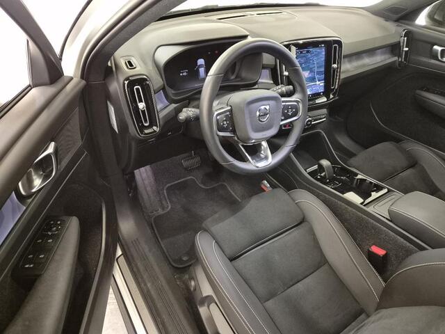 Volvo XC40 Recharge Plus 70 kWh | Adaptieve cruise controle | Blis | Microtech | Keyless Entry | Google auto |