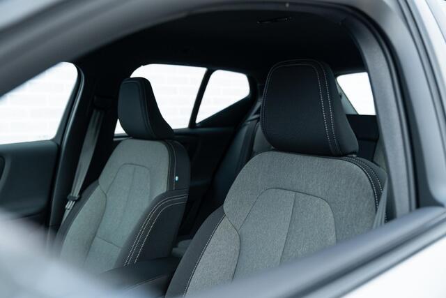 Volvo XC40 2.0 B4 Plus Dark