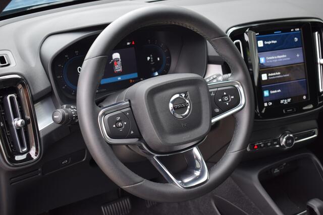 Volvo XC40 2.0 B3 Core Camera | ACC | 4cilinder! apple carplay | android auto