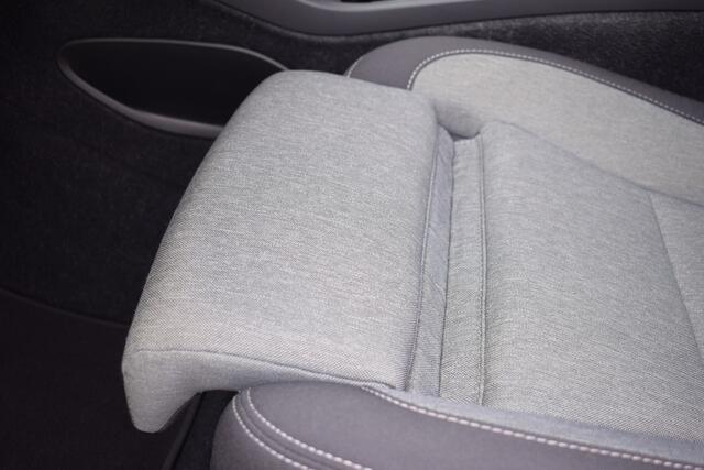 Volvo XC40 2.0 B3 Core Camera | ACC | 4cilinder! apple carplay | android auto