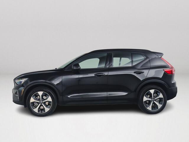 Volvo XC40 B4 Plus Dark | Parkeercamera | Stoel- en Stuurverwarming | Harman Kardon | Trekhaak