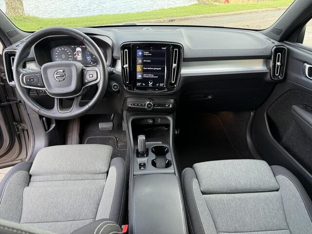 Volvo XC40 1.5 T2 Business Pro Aut.8 ** Panodak ** Camera ** 19inch ** Winter-line NAP!!