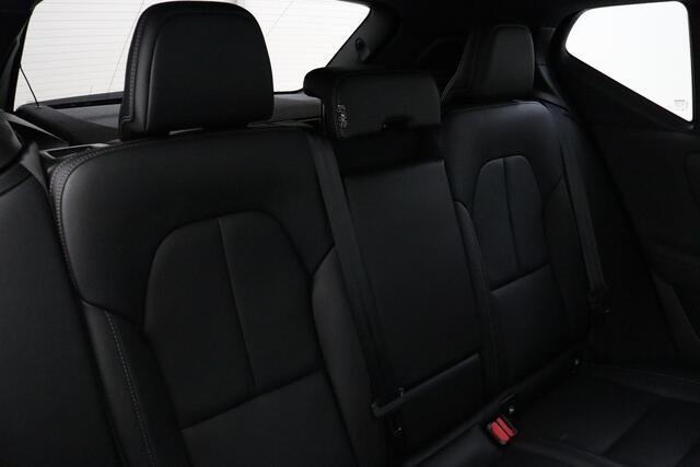Volvo XC40 RECHARGE P8 AWD R-DESIGN VOL! -PANO.DAK|POWER-SEATS|360°CAM|HARMAN/KARDON|TREKHAAK|LEDER BTW!