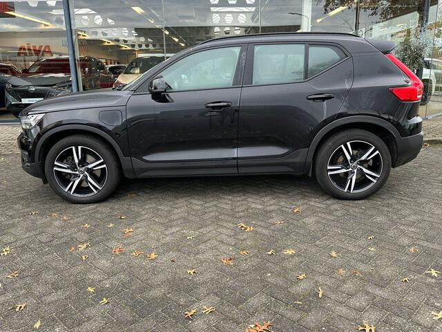 Volvo XC40 1.5 T5 Recharge R-Design | Leder | Electr Trekhaak 1800kg | Stoelverwarming | Navi | occasion