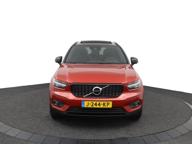 Volvo XC40 2.0 B4 R-Design | Trekhaak | Panoramadak | Parkeercamera