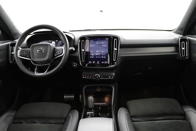 Volvo XC40 2.0 B4 R-Design | Trekhaak | Panoramadak | Parkeercamera