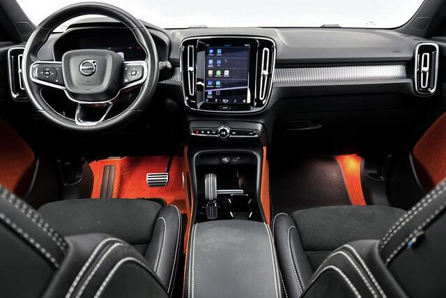 Volvo XC40 Recharge P8 AWD R-Design | Panoramadak | Trekhaak | Stoelverwarming | Camera