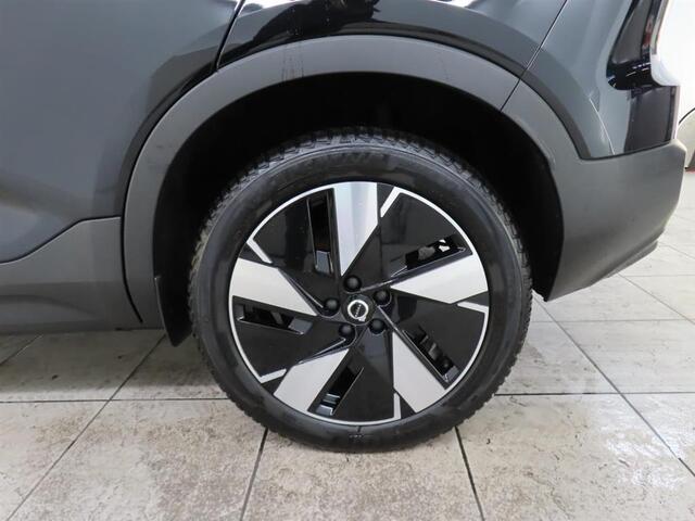 Volvo XC40 Single Motor Extended Range Plus 82 kWh | Trekhaak | 1500KG Trekgewicht | Adaptieve Cruise controle | Blis | Google |