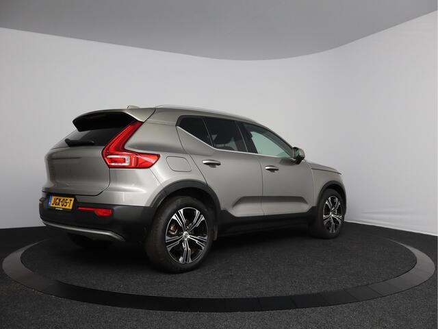Volvo XC40 1.5 T4 Recharge Inscription | Leder | Glazen schuifdak