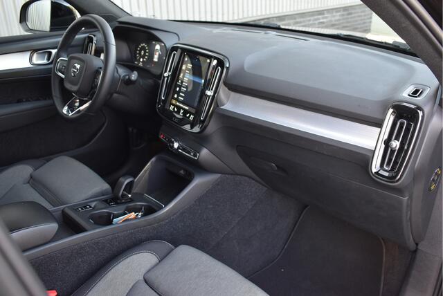 Volvo XC40 1.5 T4 Plug-in hybrid Core Bright Camera, Cruise control, Sportstoelen, Keyless, Carplay, Stoel/stuurverwarming