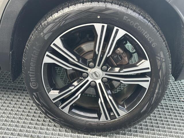 Volvo XC40 1.5 T4 Recharge Inscription / Lage kilometerstand / Stoel+stuurverwarming / Camera achter / Leder / Pilot assist / Keyless /