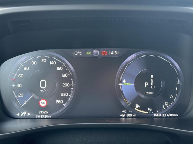 Volvo XC40 1.5 T4 Recharge Inscription / Lage kilometerstand / Stoel+stuurverwarming / Camera achter / Leder / Pilot assist / Keyless /