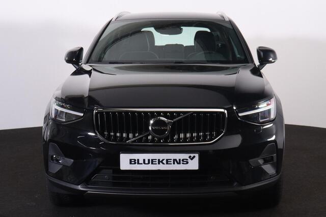 Volvo XC40 T4 Recharge Plus Bright - Harman/Kardon audio - Parkeercamera achter - Verwarmde voorstoelen & stuur - Parkeersensoren voor & achter - Elektr. bedienb. voorstoelen met geheugen links - Draadloze tel. lader - Cruise control - 19' LMV