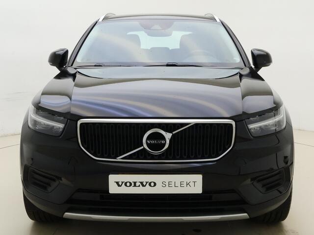 Volvo XC40 T3 163pk Automaat Momentum Pro / Adapt.. Cruise / BLIS / Elektr. Trekhaak / Verw. Voorruit / PDC + Camera / Lane Keeping Aid / Noodreservewiel / Elektr. Achterklep /