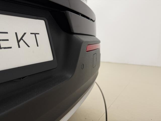 Volvo XC40 T3 163pk Automaat Momentum Pro / Adapt.. Cruise / BLIS / Elektr. Trekhaak / Verw. Voorruit / PDC + Camera / Lane Keeping Aid / Noodreservewiel / Elektr. Achterklep /