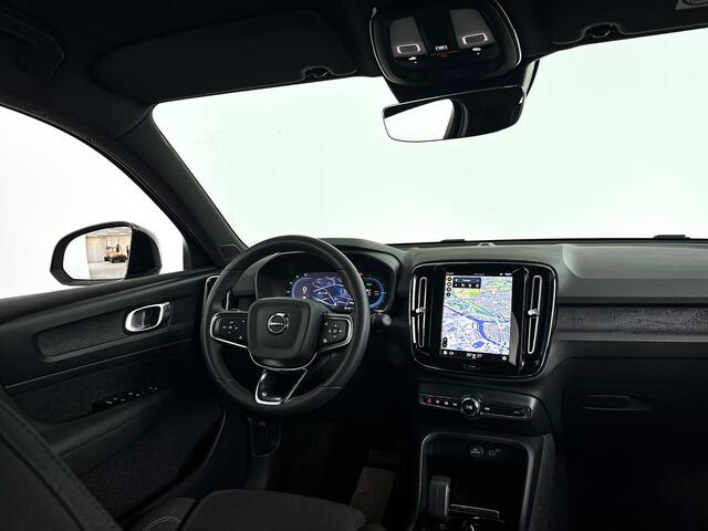 Volvo XC40 Recharge Core 70 kWh | Parkeercamera | Navigatie | Cruise Control