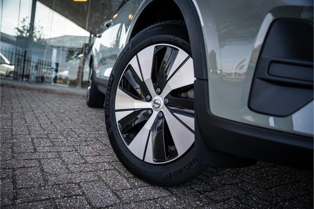 Volvo XC40 T4 Recharge Core Bright ** Camera ** Stuurverwarming **