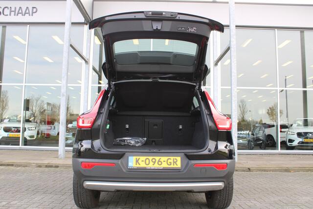 Volvo XC40 T5 Automaat Recharge Inscription | Adapt. Cruise | Keyless | BLIS | Verw. Voorstoelen | DAB | Camera