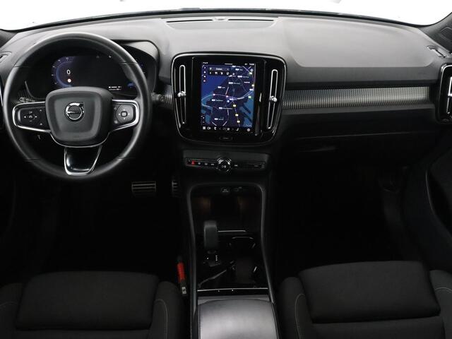Volvo XC40 Recharge Core | Stoel & stuurverwarming | 20'' | Camera | Carplay | Navigatie | Getint glas | Full LED | DAB | Parkeerhulp | Inscription metallic lak