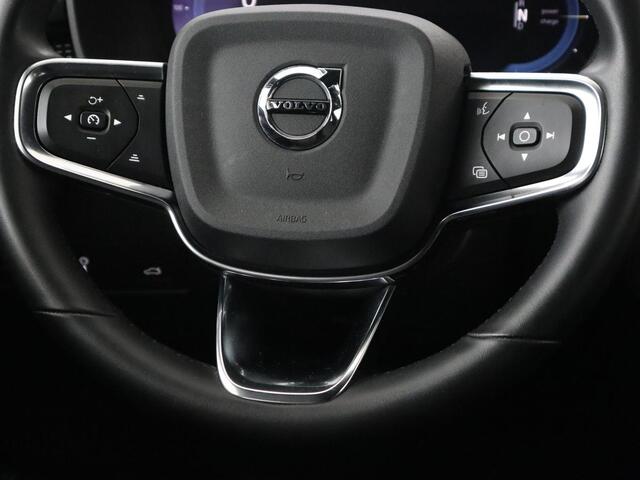 Volvo XC40 Recharge Core | Stoel & stuurverwarming | 20'' | Camera | Carplay | Navigatie | Getint glas | Full LED | DAB | Parkeerhulp | Inscription metallic lak