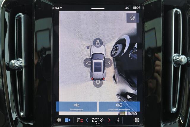 Volvo XC40 Recharge Twin Ultimate 82 kWh - Panorama/schuifdak - IntelliSafe Assist & Surround - 360º Camera - Harman/Kardon audio - Verwarmde voorstoelen & stuur - Parkeersensoren voor & achter - Elektr. bedienb. voorstoelen met geheugen links - Wollen bekleding - D