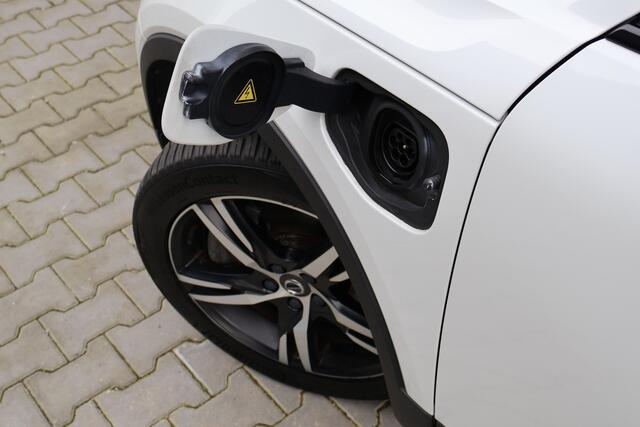 Volvo XC40 1.5 T5 Twin Engine R-Design | Panoramadak | 360*Camera | Leder | Harman/Kardon | Origineel NL |