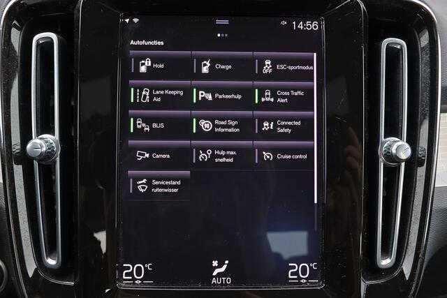 Volvo XC40 T4 Recharge Inscription Expression - IntelliSafe Assist & Surround - Parkeercamera achter - Parkeersensoren voor & achter - Apple Carplay & Android Auto - Standkachel - 18' LMV