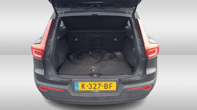 Volvo XC40 Recharge P8 AWD R-Design (408 PK) 1e-Eig. & Dealer-Onderh. BOVAG-Garantie. NL-Auto.