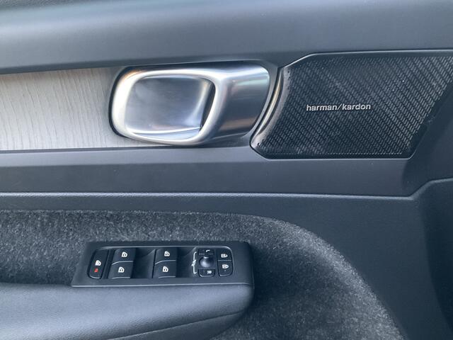 Volvo XC40 1.5 T5 Recharge R-Design PHEV Pano Stoel/Stuurverw Keyless Leder Harman/Kardon VOL!