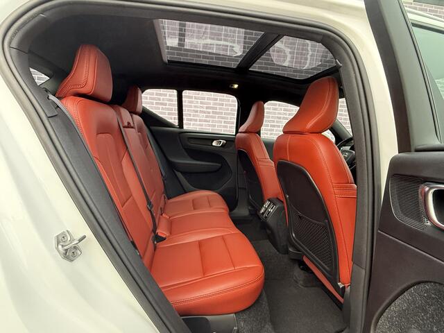 Volvo XC40 2.0 T4 Inscription | Trekhaak | Memory stoel | Schuif/kantel Panoramadak | Camera | Leder | Apple carplay/android auto | Harman/Kardon |
