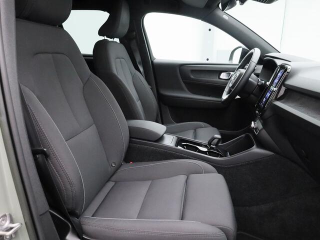 Volvo XC40 Recharge Core | CAMERA | STOEL- EN STUURVERW.