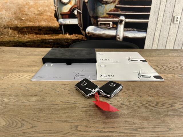 Volvo XC40 1.5 T5 261 PK Recharge R-Design 1e EIGENAAR ADAP CRUISE 360 CAMERA HARMAN KARDON APPLE CARPLAY FULL LED NAVI ECC 19 INCH