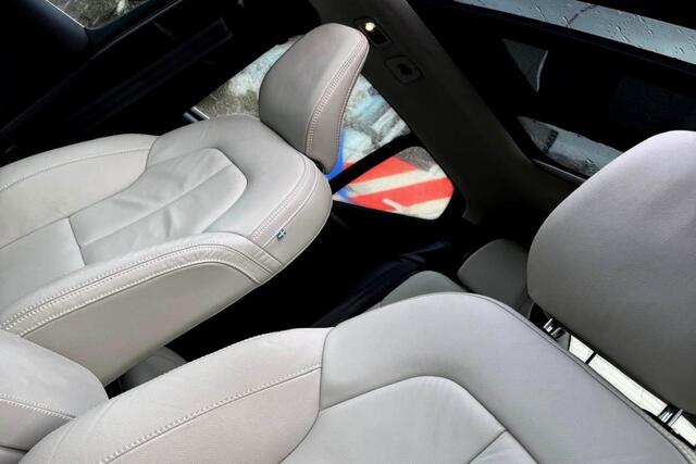 Volvo XC40 1.5 T5 193kW/262pk DCT7 Recharge Inscription PANORAMADAK + HARMAN/KARDON + NAPPALEER + EL.STOEL MET MEMORY + STOEL-&STUURVERWARMING + ADAPT.CRUISE + LANE ASSIST + NAVI SENSUS + KEYLESS ENTRY&GO + EL.TREKHAAK + CAMERA + PARKSENSOREN V&A + 19" LM-VELGEN!!