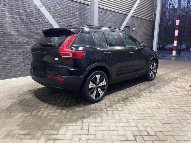 Volvo XC40 Recharge Plus 70 kWh | ACC | BLIS | Stoel+Stuurverwarming | Keyless | 19 Inch | Camera