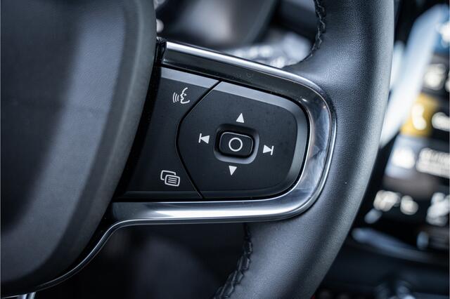 Volvo XC40 1.5 T4 Recharge Core ** Camera ** Stoelverwarming ** Winter-line