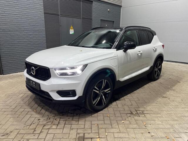 Volvo XC40 T5 Recharge R-Design | ACC | Trekhaak | BLIS | Stoel+Stuurverwarming | harman/kardon