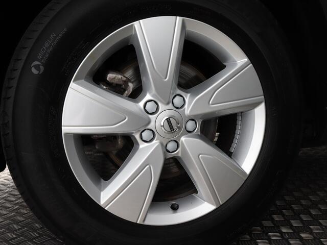 Volvo XC40 1.5 T2 Momentum Core (NL-Auto / Trekhaak / Navi / Cruise / Carplay)