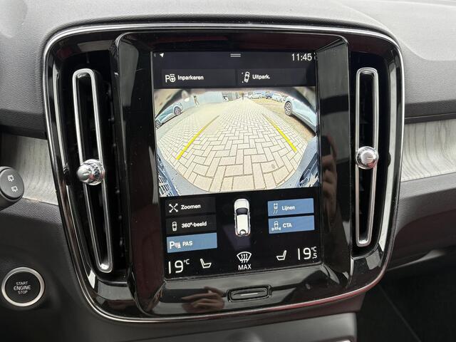 Volvo XC40 1.5 T5 Recharge Business Pro / Plug-in Hybrid / SOH 91,7% / Schuif-/Kanteldak / Achteruitrijcamera / Stoel-/Stuurverwarming / Harman Kardon Audio / Elektrische Achterklep /