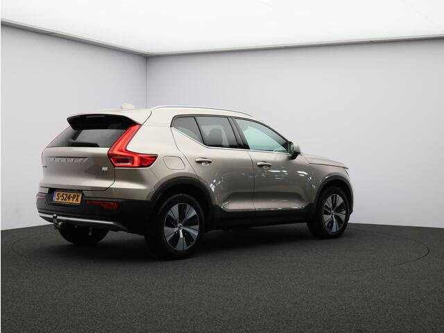Volvo XC40 T4 Plug-in hybrid Plus Bright / Trekhaak / Harman Kardon / Elektr. bed. stoelen / Stoel+stuurwielverwarming