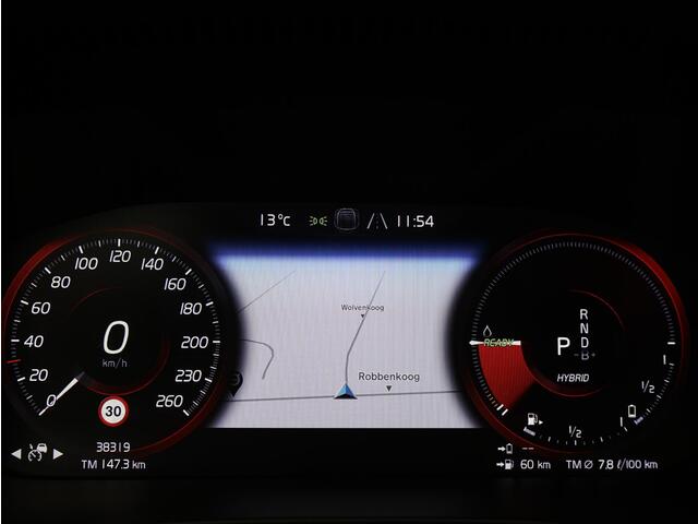 Volvo XC40 T4 Plug-in hybrid Plus Bright / Trekhaak / Harman Kardon / Elektr. bed. stoelen / Stoel+stuurwielverwarming