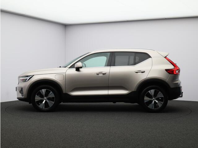 Volvo XC40 T4 Plug-in hybrid Plus Bright / Trekhaak / Harman Kardon / Elektr. bed. stoelen / Stoel+stuurwielverwarming