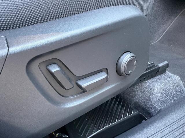 Volvo XC40 B4 Plus Dark | Harman/Kardon | Memory | Stoel/Stuur Verwarming |