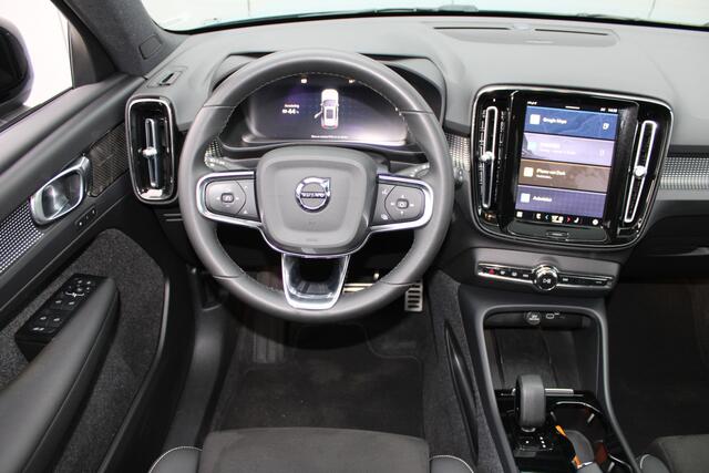 Volvo XC40 Recharge Pro | 360 graden camera | Elektrisch verstelbare stoelen | All Season banden