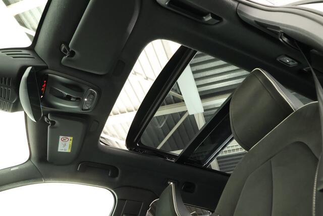 Volvo XC40 1.5 T5 Recharge R-Design / Opendak / Harmankardon / Pilot assist / CarPlay