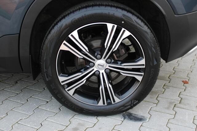 Volvo XC40 1.5 T3 Inscription | Incl. 12 maanden garantie | Cruise control | Climate control | Stoel/stuurverwarming | Apple carplay/Android auto | DAB radio | Parkeercamera | Lane assist |